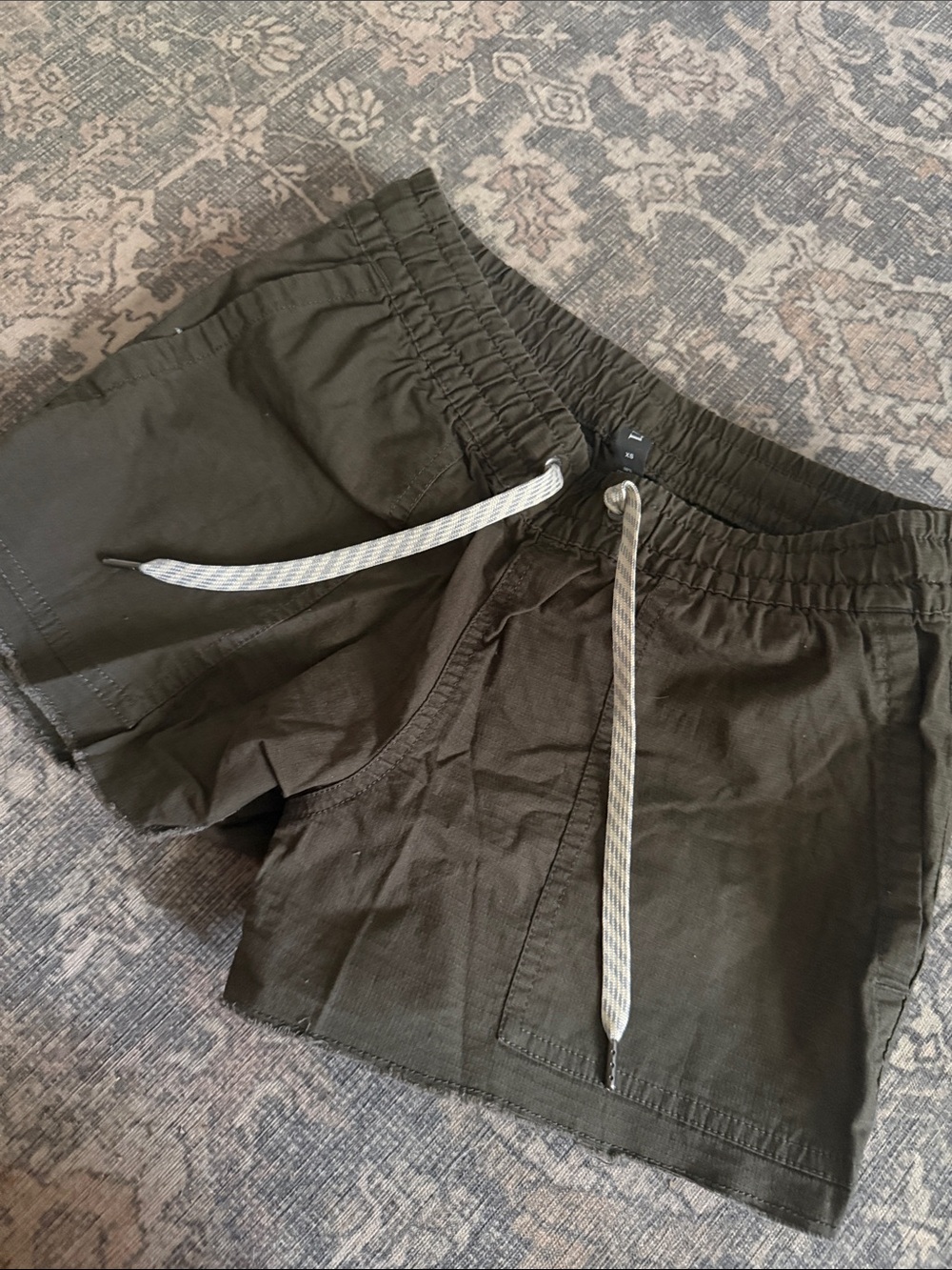 NWOT Vuori Casual Shorts